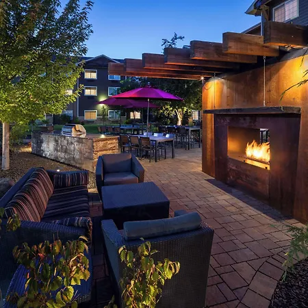Hampton Inn Pullman-3